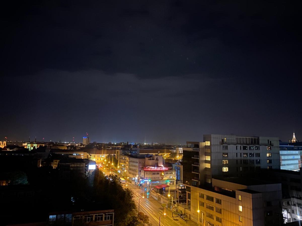 Central Apartment Timisoara Bagian luar foto